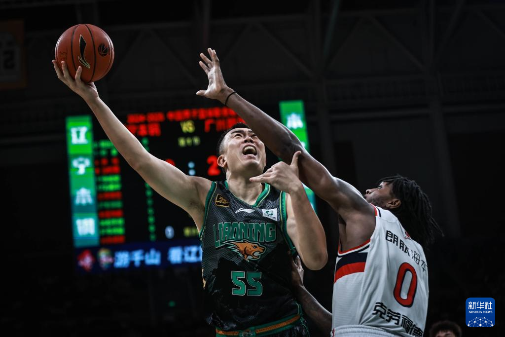 九游游戏盒-关于国际比赛日体能课后，葡萄牙体育临场应变备战CBA常规赛，压力陡增，训练强度明显提升的信息