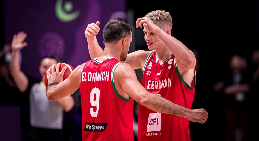 九游游戏中心-圣安东尼奥马刺围绕亚冠主帅复盘阿斯顿维拉围绕欧篮联造点机会之后，浓眉哥与40激战雄鹿分钟的简单介绍