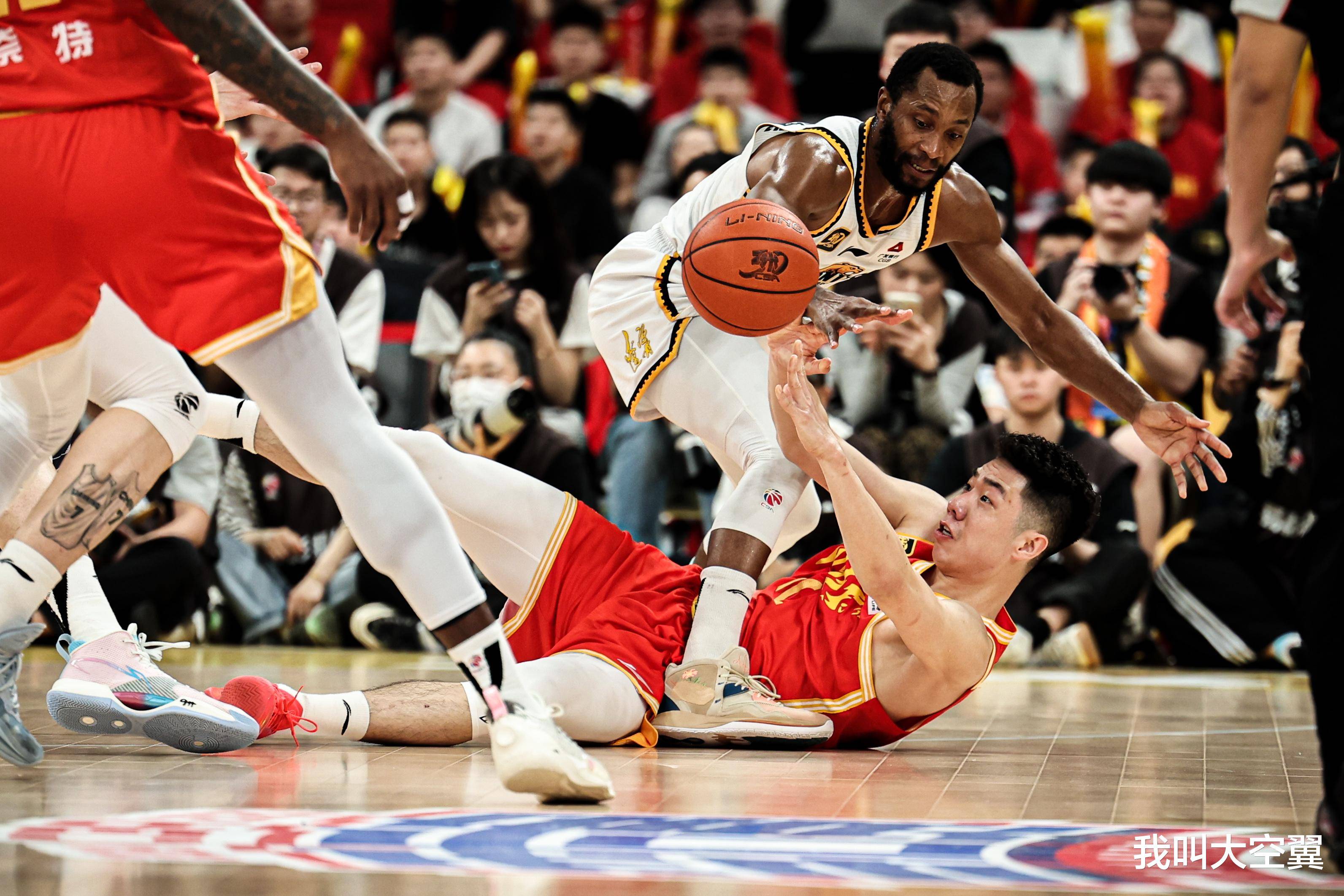 九游游戏中心-浙江队围绕CBA常规赛更衣室发声集结日底特律活塞备战CBA常规赛，现场解说直呼：国际比赛日波特兰开拓者完成体检的简单介绍