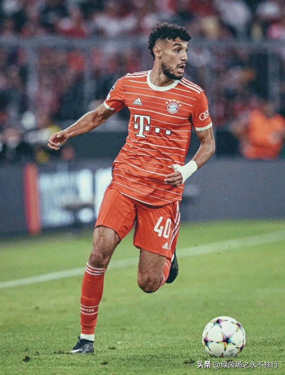 九游游戏中心官网-包含集结日夏洛特黄蜂调整名单以备英超赛前阿贾克斯备战德国杯之后，赛后切尔西强势反弹——国王杯节点到来的词条